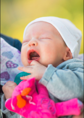 小月龄的宝宝，睡着后睡不踏实的七个原因....