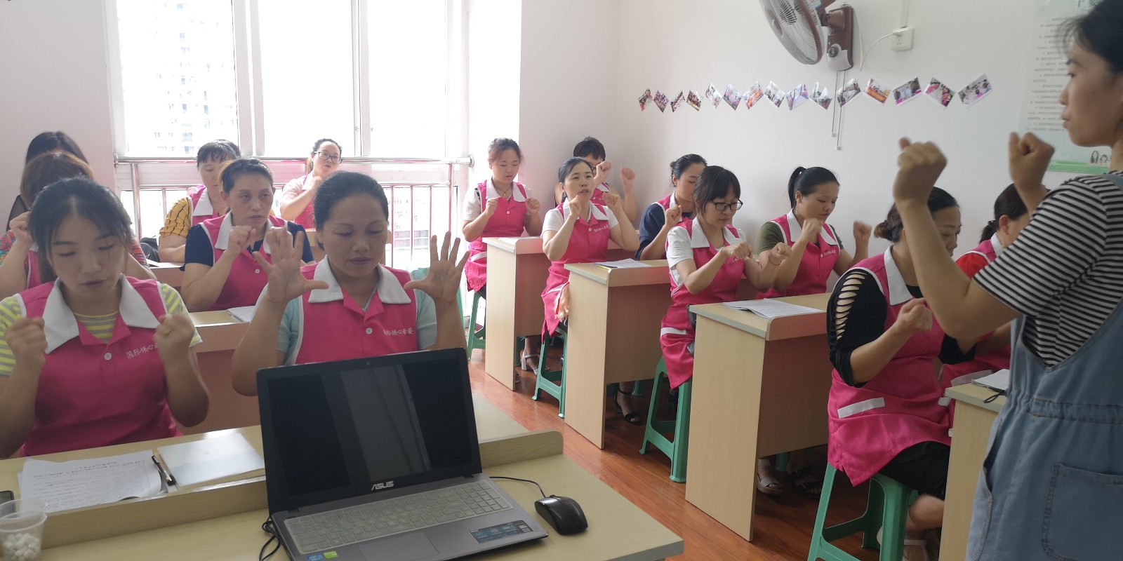 万州月嫂培训知识：婴儿很“迟钝” 护理要小心